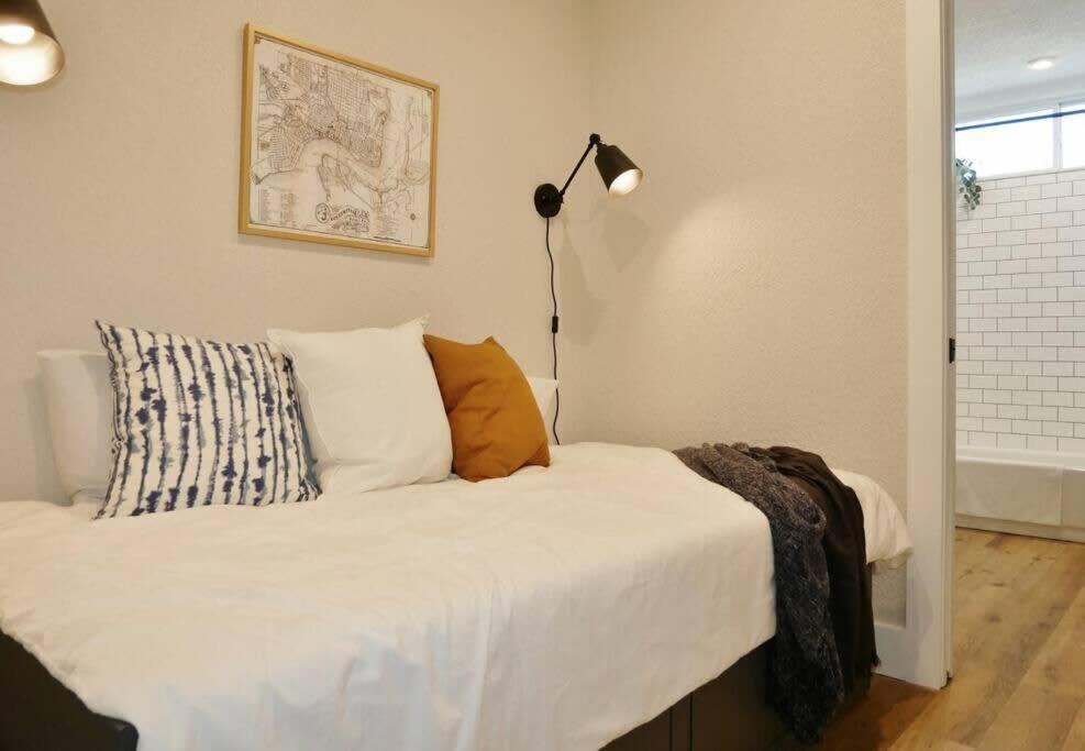 Hip Container Apt - 5 Min Walk To Tiaa Bank Джэксонвиль Экстерьер фото